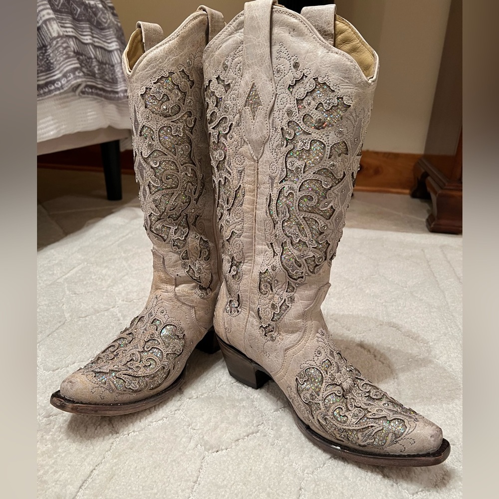 Women’s corral boots